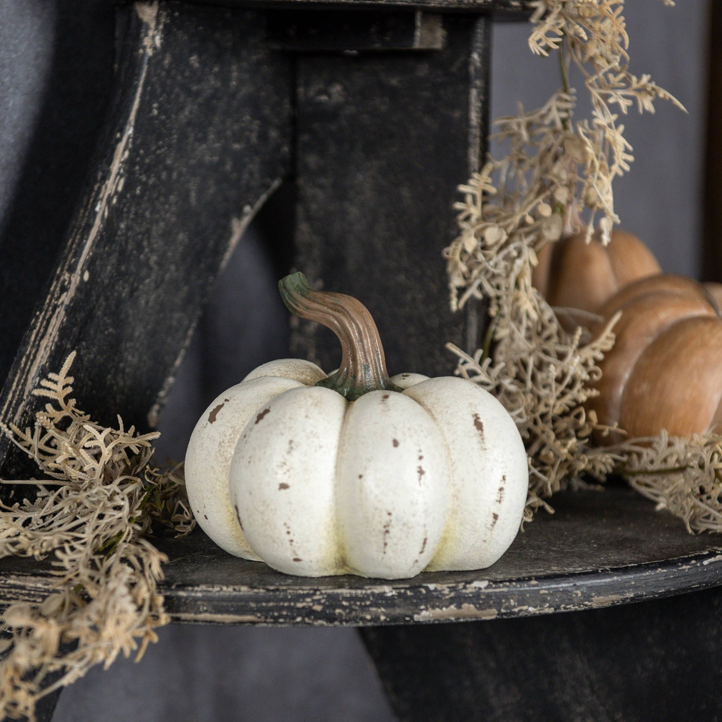 CREAM RESIN PUMPKIN