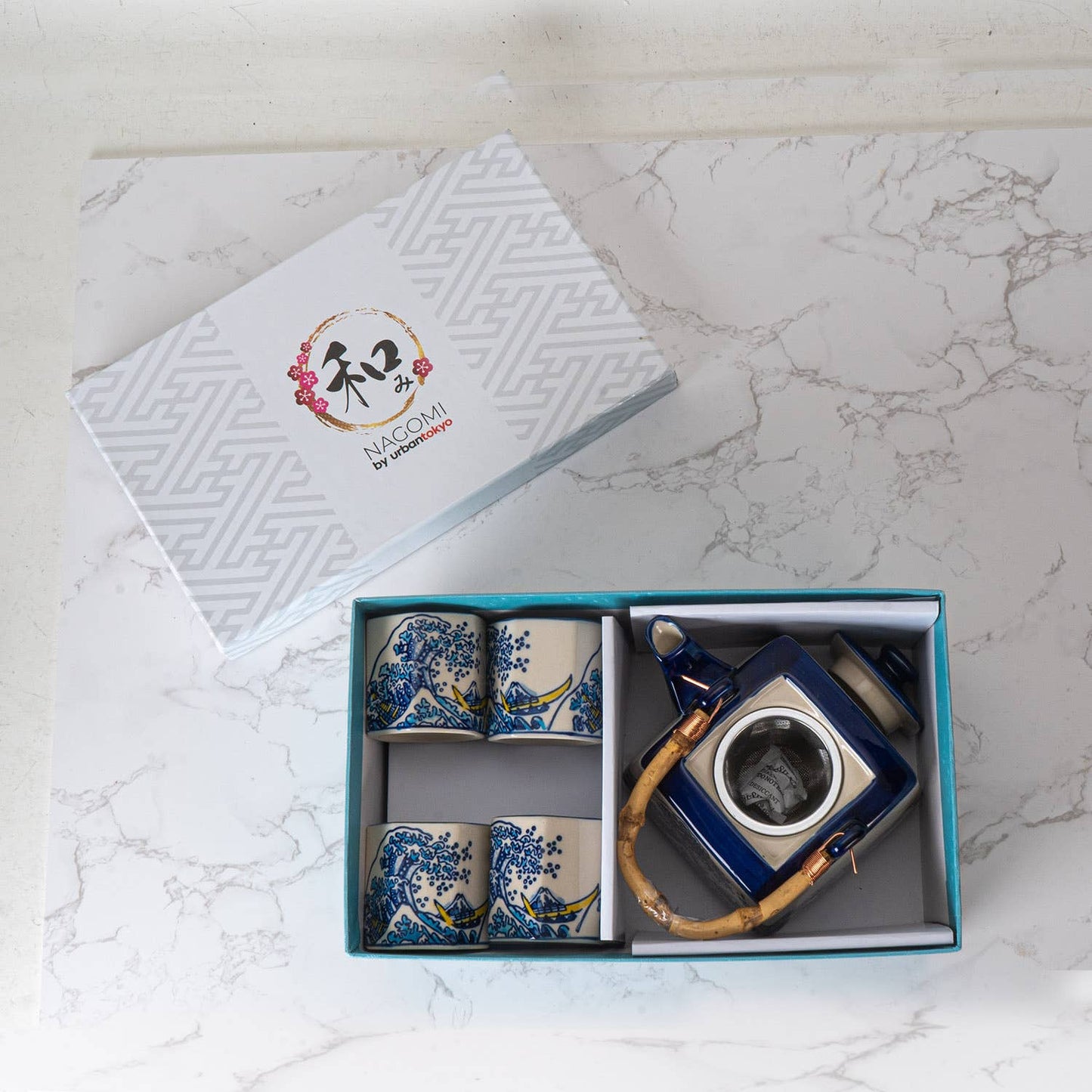Great Wave Tea Set 20oz Tea Pot with 4 Hexagon Cups