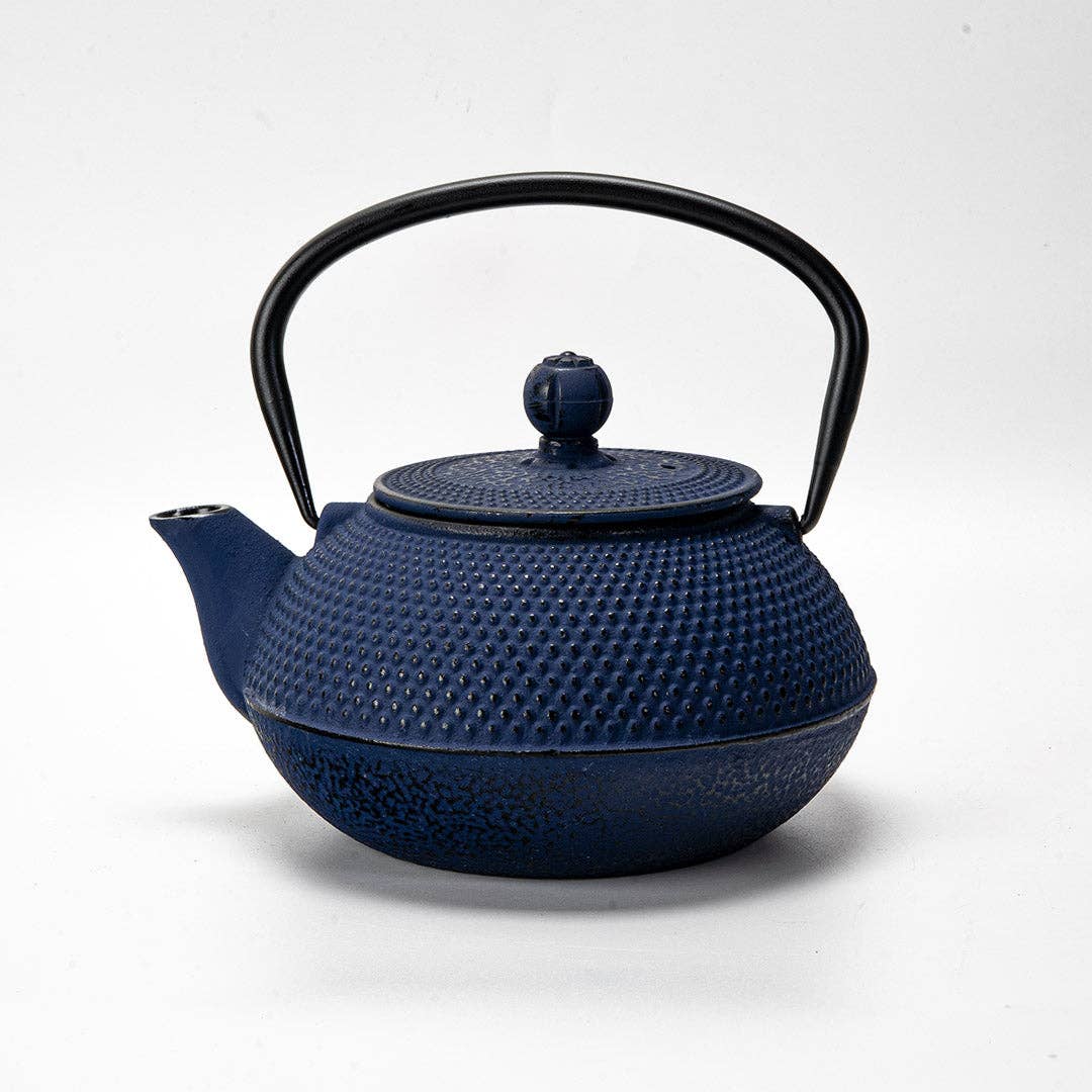 Navy Blue Hobnail Design 27oz Cast Iron Tea Pot