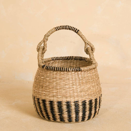 Round Seagrass Basket with Handle