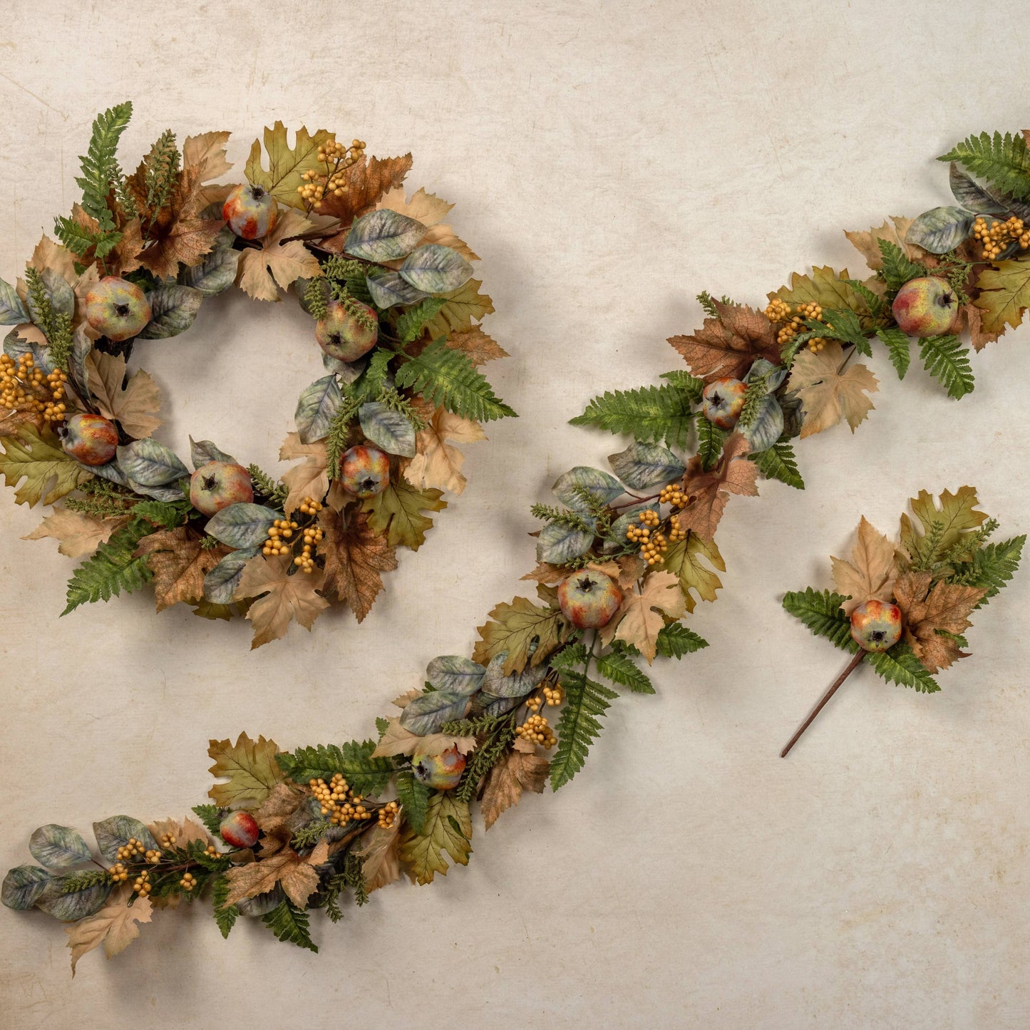 POMEGRANATE & BEIGE BERRY GARLAND