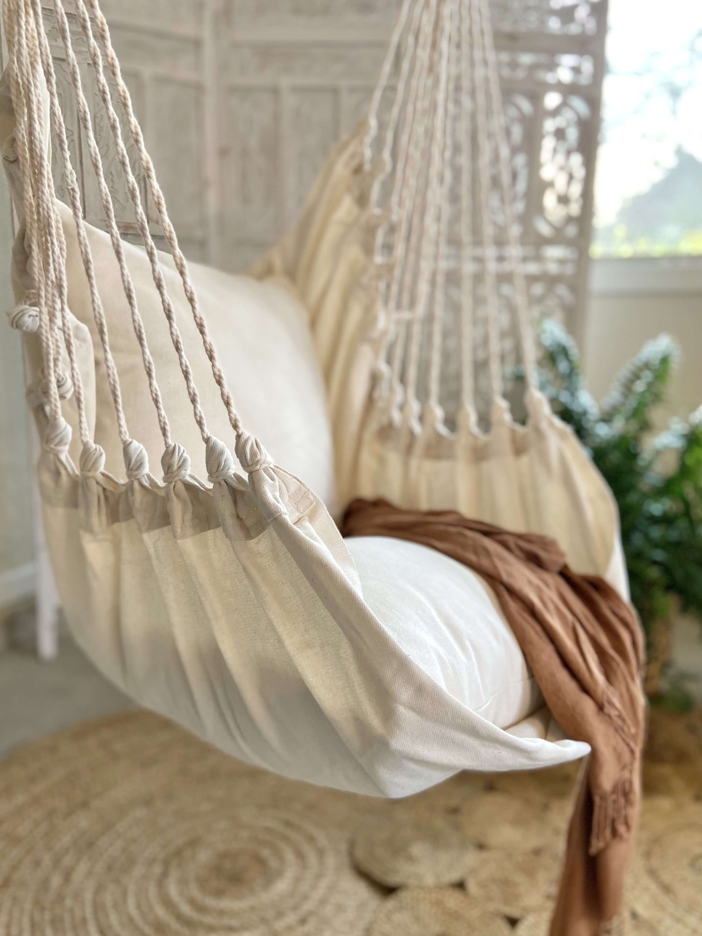 Small Hanging Hammock Swing Chair + 2 Pillow Covers Set